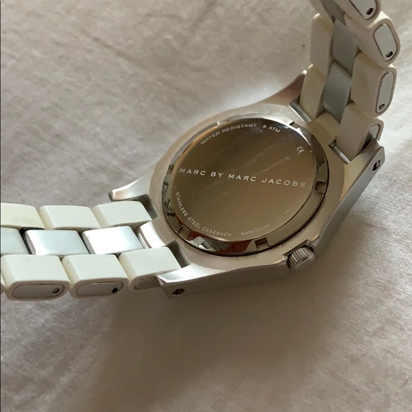 Marc Jacobs Watch - Picture 3 of 5